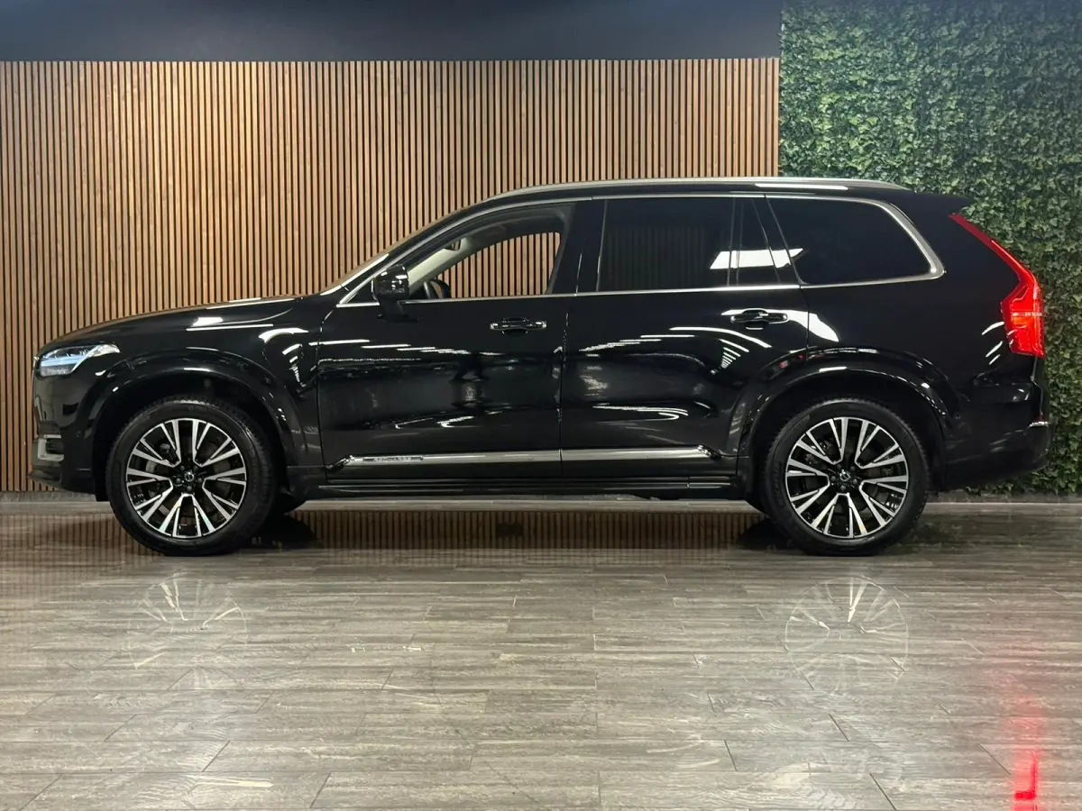 T8 AWD Recharge Plus Bright Long Range | Trekhaak | 360° Camera | Harman Kardon | All Season banden | 455pk | Adaptieve Cruise Control | Standkachel met Volvo On Call App |  Stoelverwarming