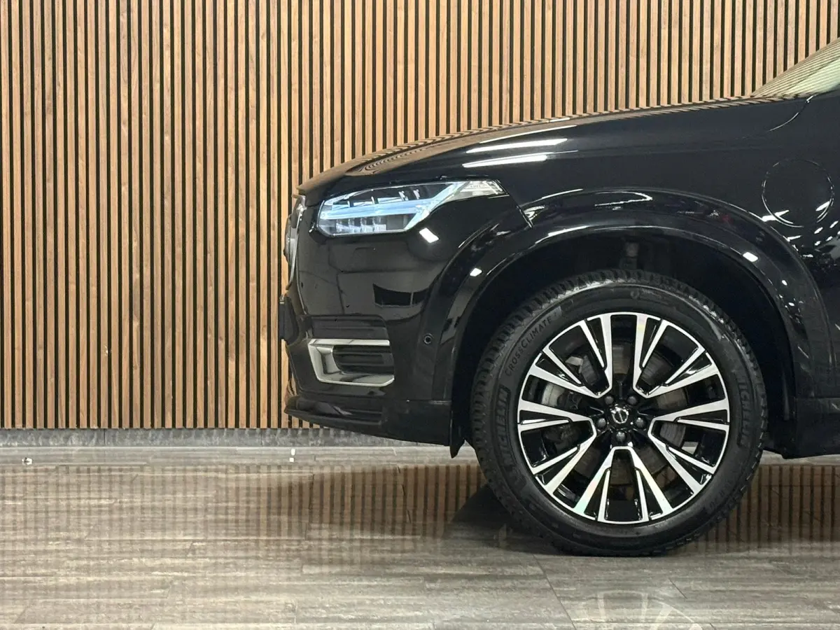 T8 AWD Recharge Plus Bright Long Range | Trekhaak | 360° Camera | Harman Kardon | All Season banden | 455pk | Adaptieve Cruise Control | Standkachel met Volvo On Call App |  Stoelverwarming