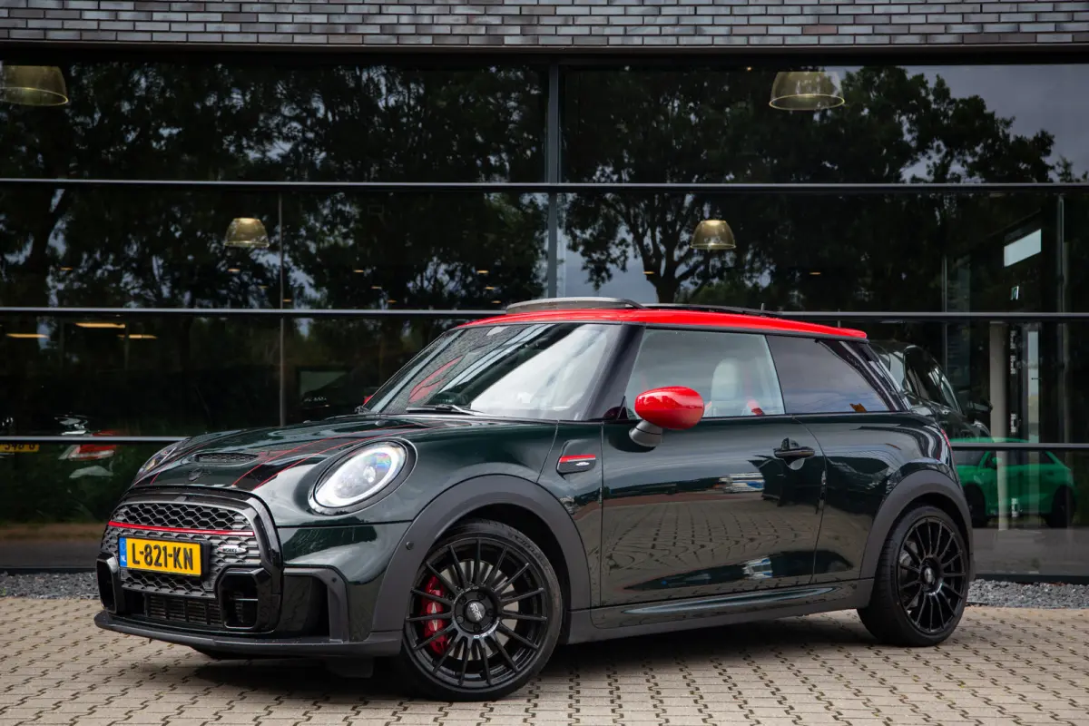 2.0 John Cooper Works 231PK , Facelift, Track Pack, Panoramadak, Leder, Harman/Kardon,