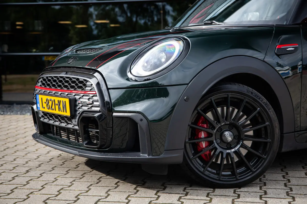 2.0 John Cooper Works 231PK , Facelift, Track Pack, Panoramadak, Leder, Harman/Kardon,