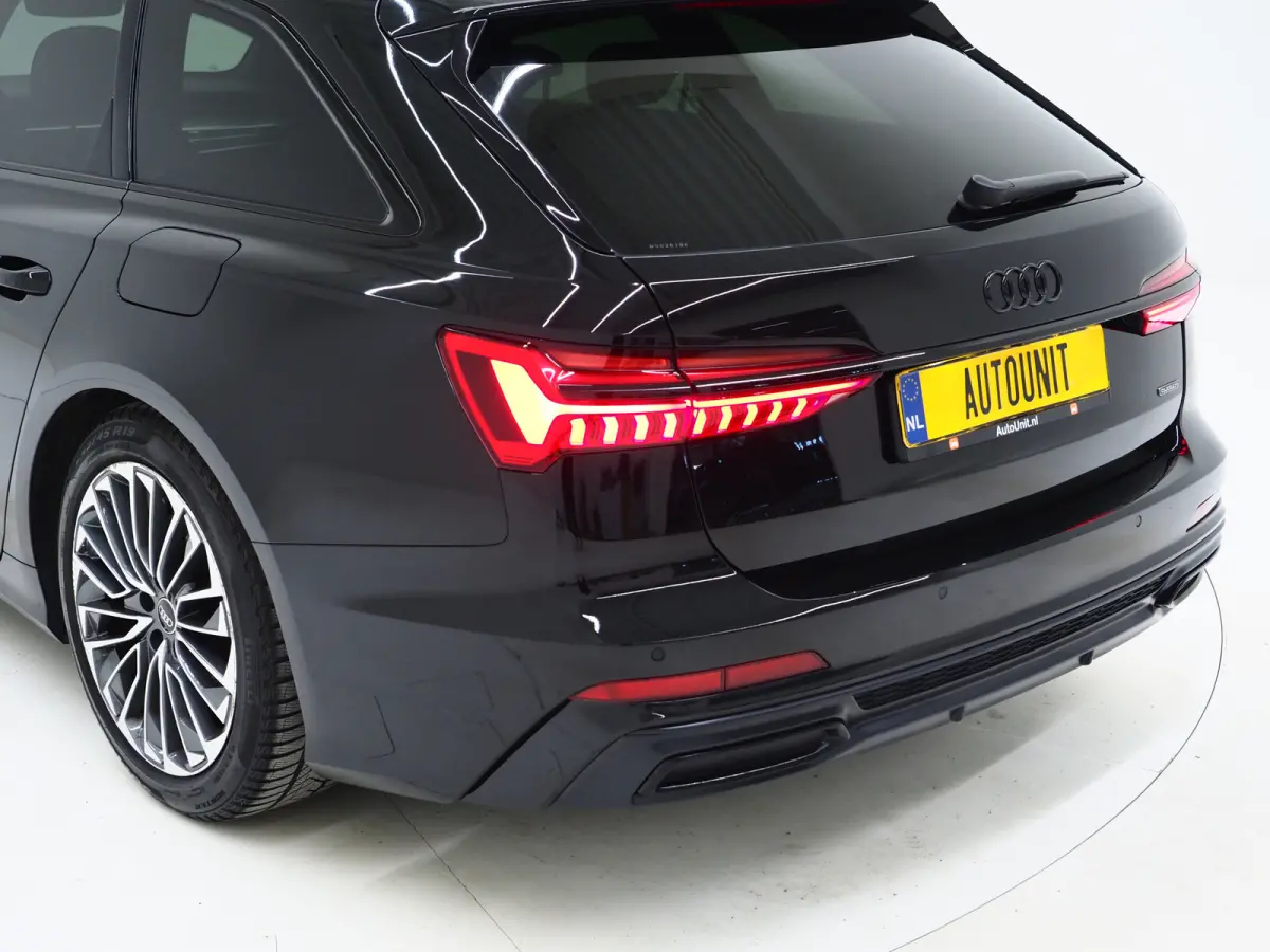55 TFSI e quattro Competition Full Black | Panoramadak | Leder | B&O Audio | Camera | Stoelverwarming | Cruise | Carplay