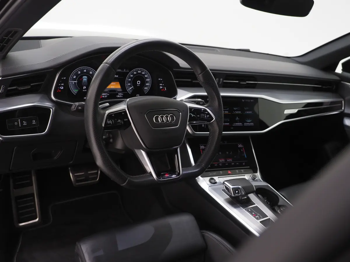 55 TFSI e quattro Competition Full Black | Panoramadak | Leder | B&O Audio | Camera | Stoelverwarming | Cruise | Carplay