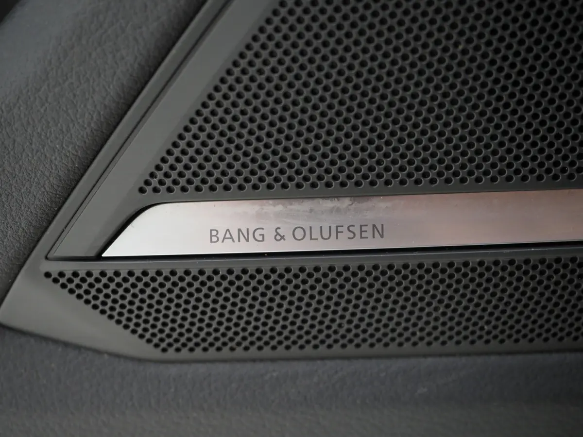 55 TFSI e quattro Competition Full Black | Panoramadak | Leder | B&O Audio | Camera | Stoelverwarming | Cruise | Carplay
