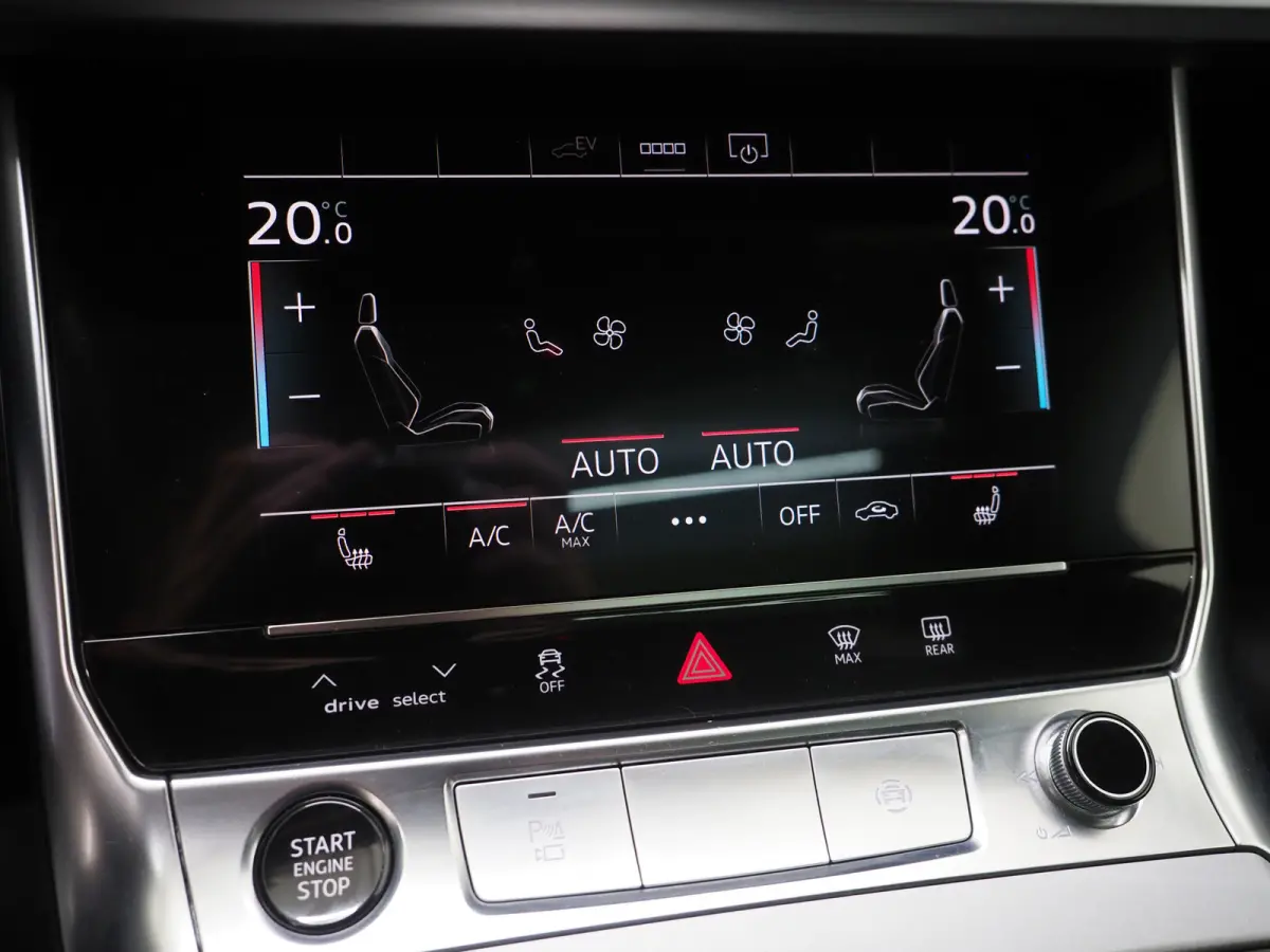 55 TFSI e quattro Competition Full Black | Panoramadak | Leder | B&O Audio | Camera | Stoelverwarming | Cruise | Carplay