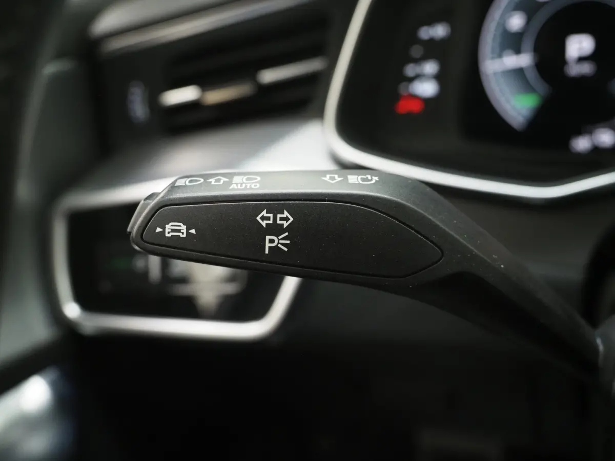 55 TFSI e quattro Competition Full Black | Panoramadak | Leder | B&O Audio | Camera | Stoelverwarming | Cruise | Carplay