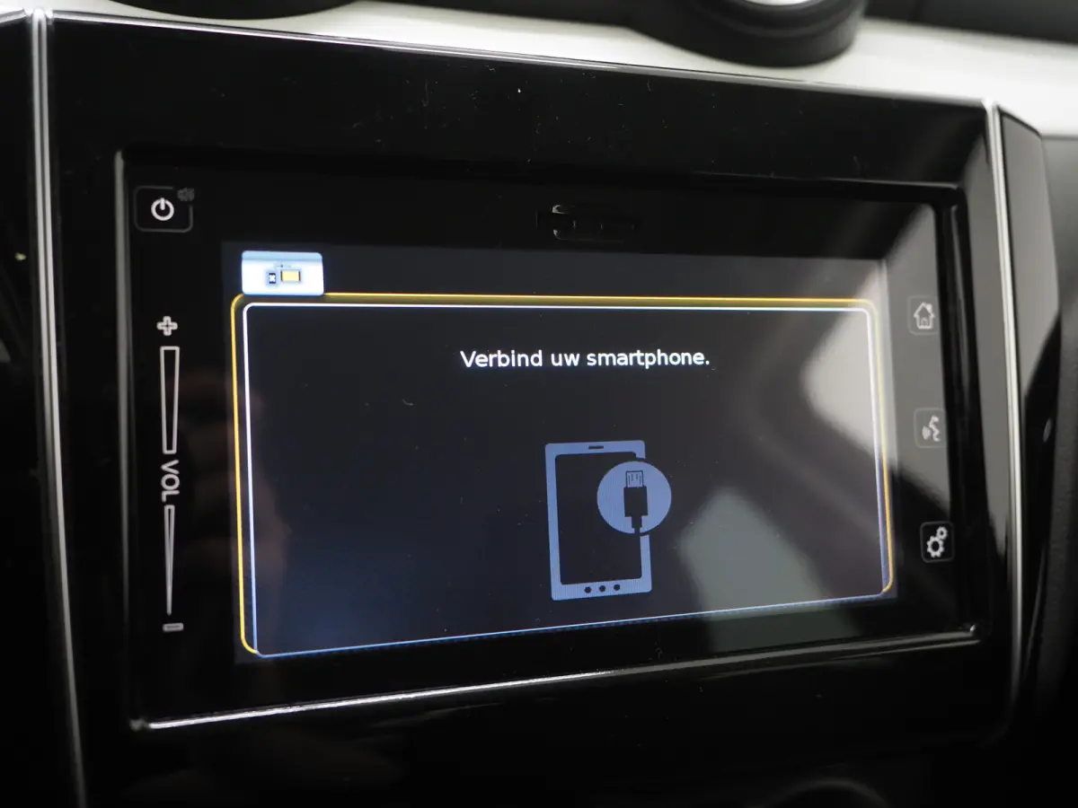 1.0 Style Smart Hybrid | Camera | Stoelverwarming | Keyless | Adaptive Cruise | Climate | LED | Carplay