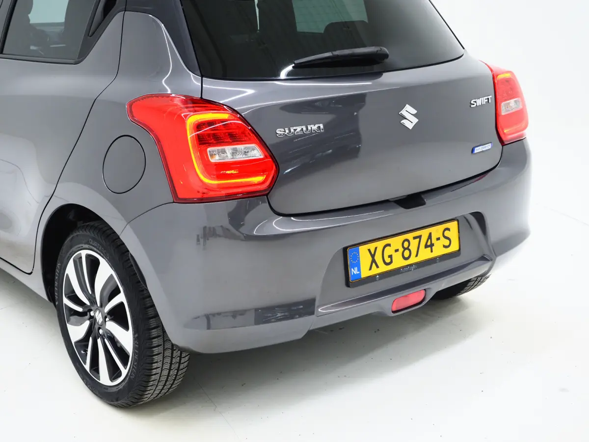 1.0 Style Smart Hybrid | Camera | Stoelverwarming | Keyless | Adaptive Cruise | Climate | LED | Carplay