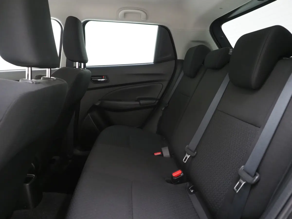 1.0 Style Smart Hybrid | Camera | Stoelverwarming | Keyless | Adaptive Cruise | Climate | LED | Carplay