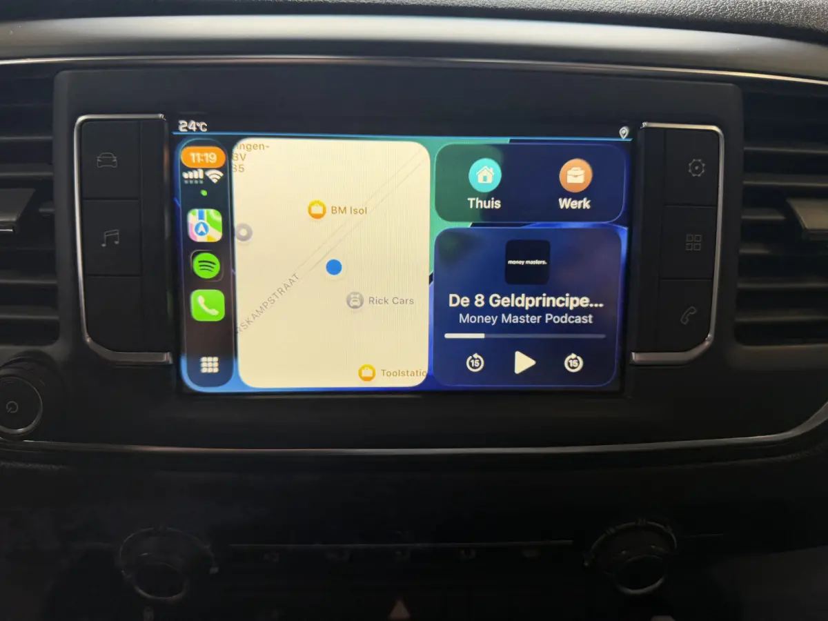 Standard Premium 136 PK 75 kWh CarPlay/Cruise control/achteruitrij camera