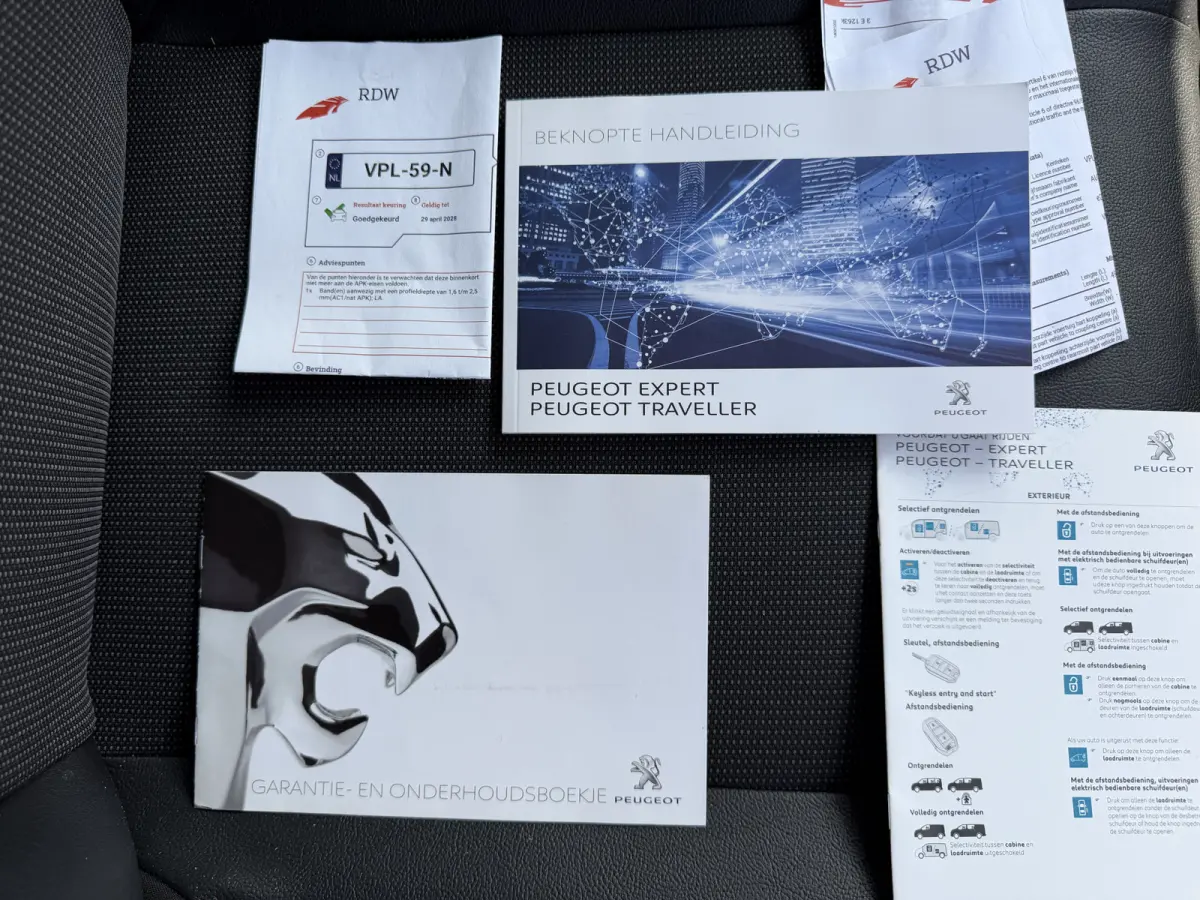 Standard Premium 136 PK 75 kWh CarPlay/Cruise control/achteruitrij camera