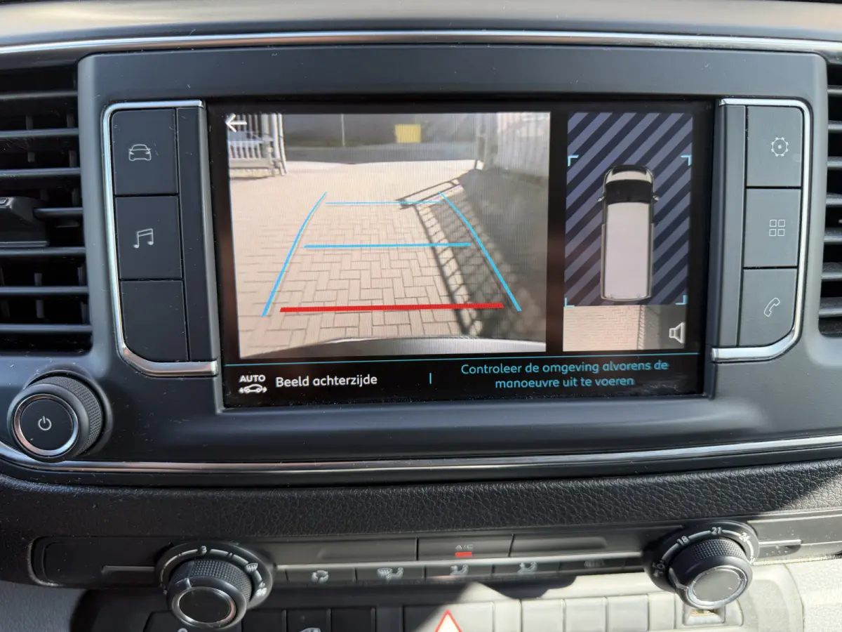 Standard Premium 136 PK 75 kWh CarPlay/Cruise control/achteruitrij camera