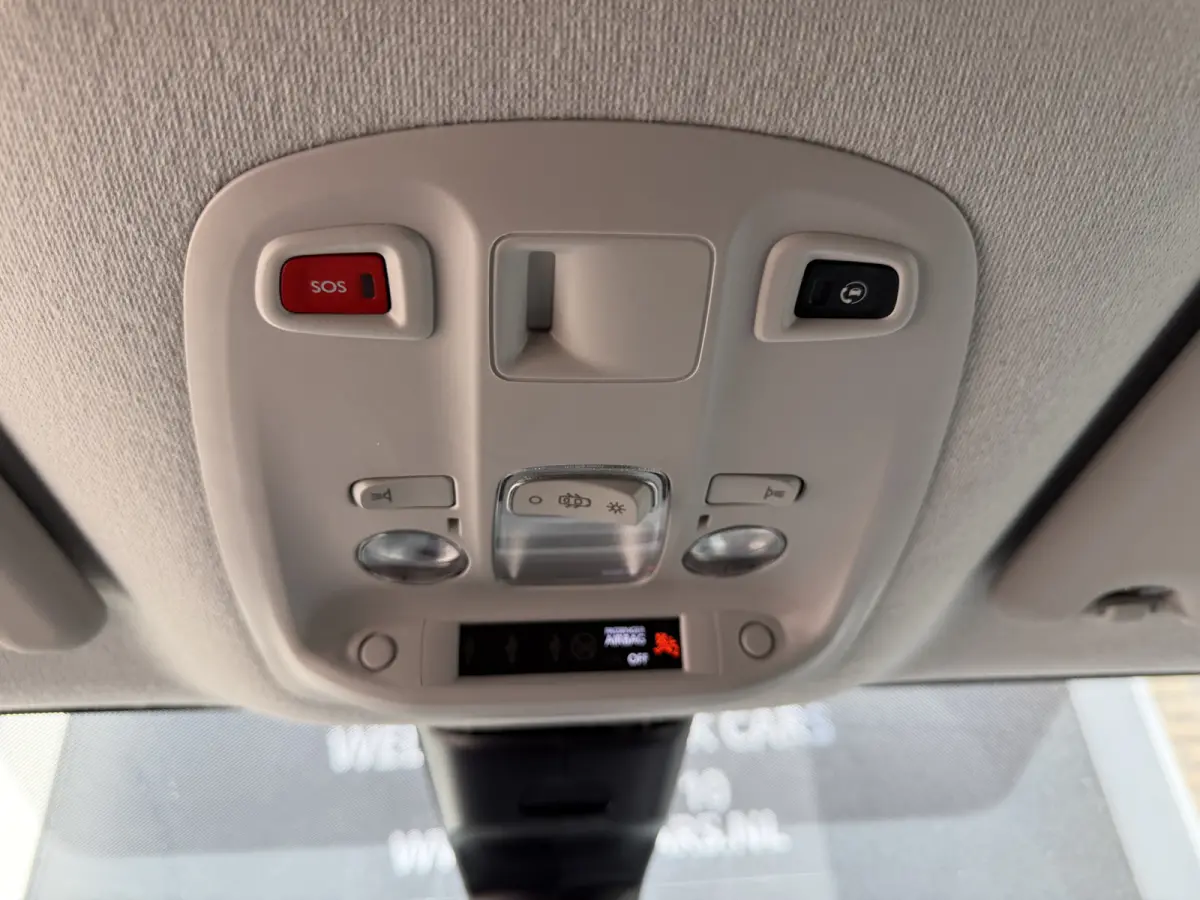 Standard Premium 136 PK 75 kWh CarPlay/Cruise control/achteruitrij camera
