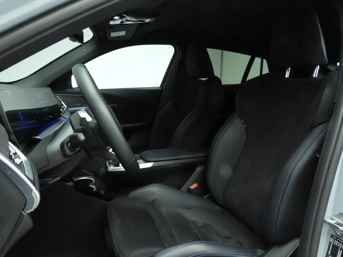 sDrive20i | M-Sportpakket | LED | Navigatie | Sportstoelen | Stoelverwarming | Keyles go | DAB | Alu 19 inch