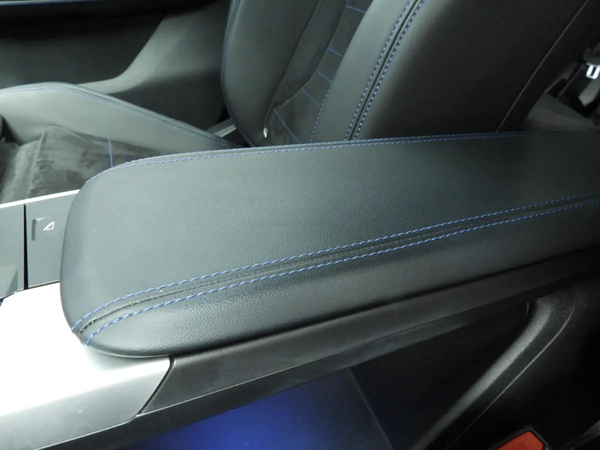 sDrive20i | M-Sportpakket | LED | Navigatie | Sportstoelen | Stoelverwarming | Keyles go | DAB | Alu 19 inch