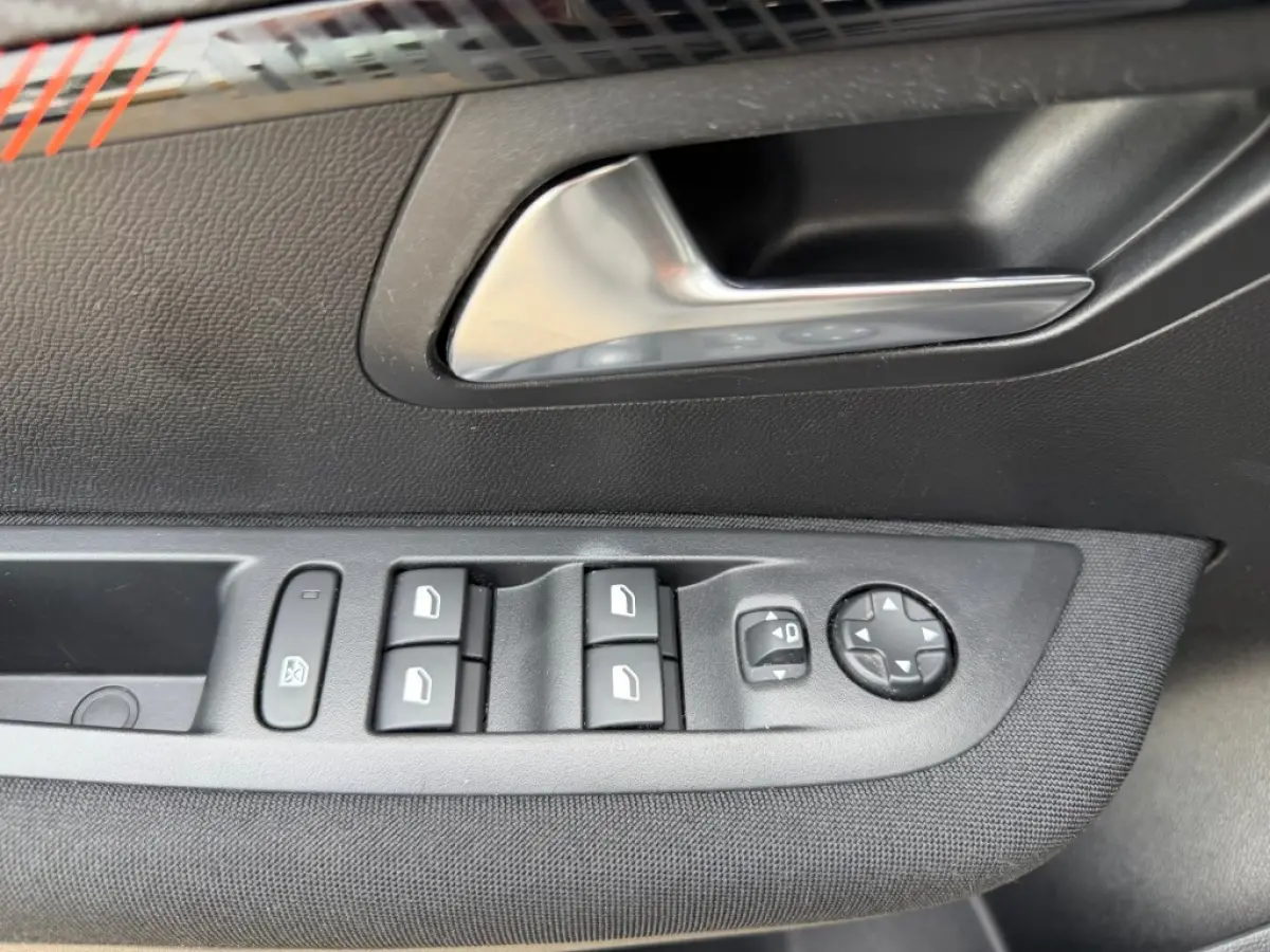 1.2 PT ALLURE NAVI AIRCO/ECC PDC LMV