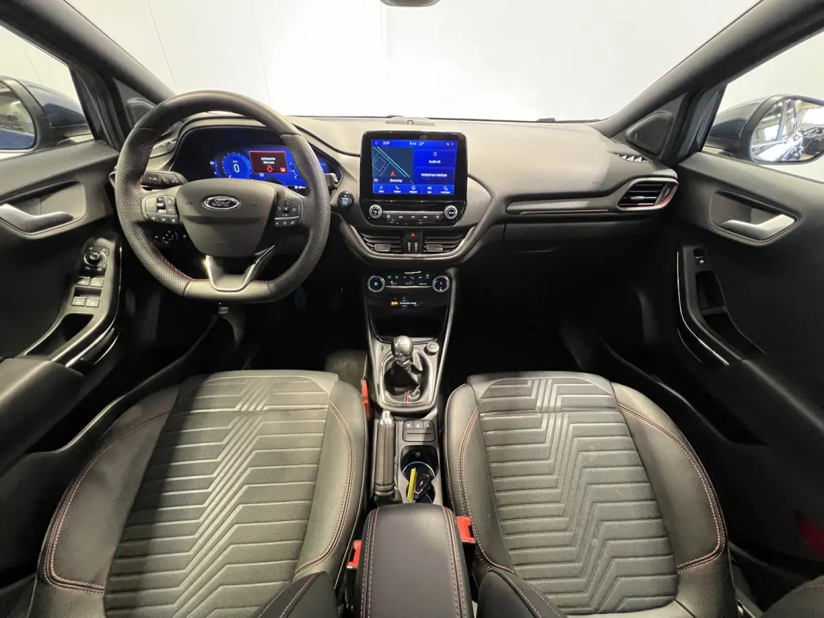 1.0 EcoBoost ST-Line X | Navigatie/Android/Apple Carplay | LM Velgen 18" | Cruise Control | Airco | LED Koplampen | Lederen/Stoffen Bekleding |