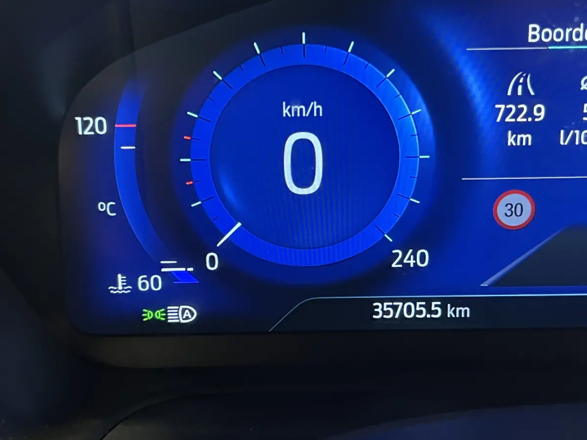 1.0 EcoBoost ST-Line X | Navigatie/Android/Apple Carplay | LM Velgen 18" | Cruise Control | Airco | LED Koplampen | Lederen/Stoffen Bekleding |