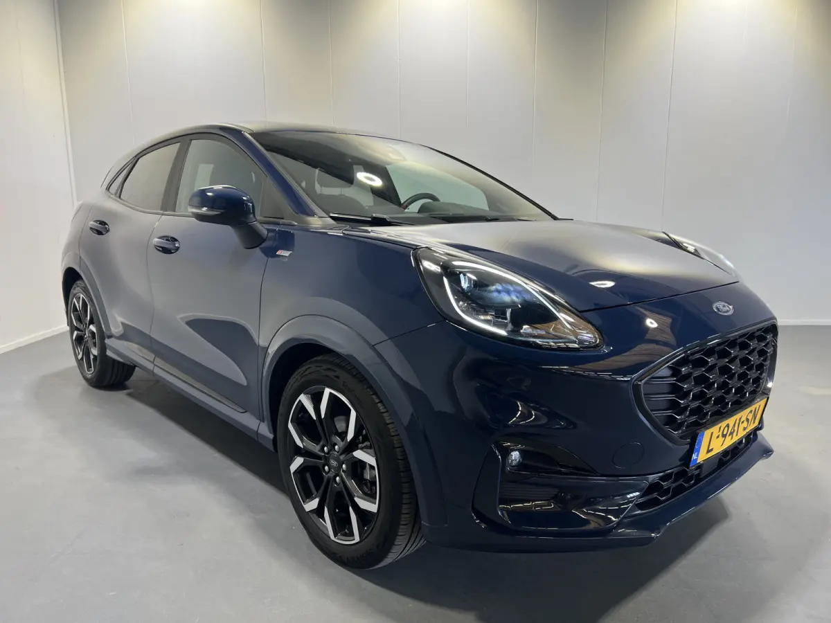 1.0 EcoBoost ST-Line X | Navigatie/Android/Apple Carplay | LM Velgen 18" | Cruise Control | Airco | LED Koplampen | Lederen/Stoffen Bekleding |