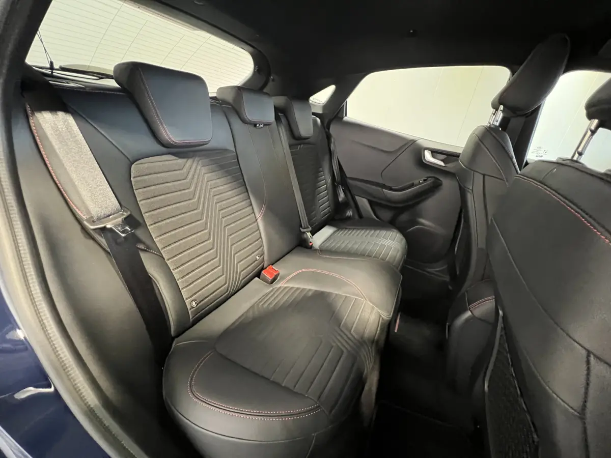 1.0 EcoBoost ST-Line X | Navigatie/Android/Apple Carplay | LM Velgen 18" | Cruise Control | Airco | LED Koplampen | Lederen/Stoffen Bekleding |