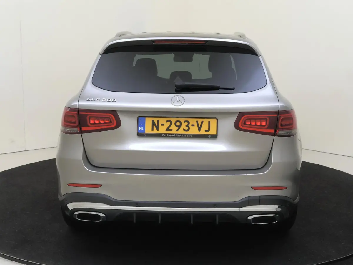 200 Premium / Achteruitrijcamera / Easypack-Achterklep / Stoelverwarming /