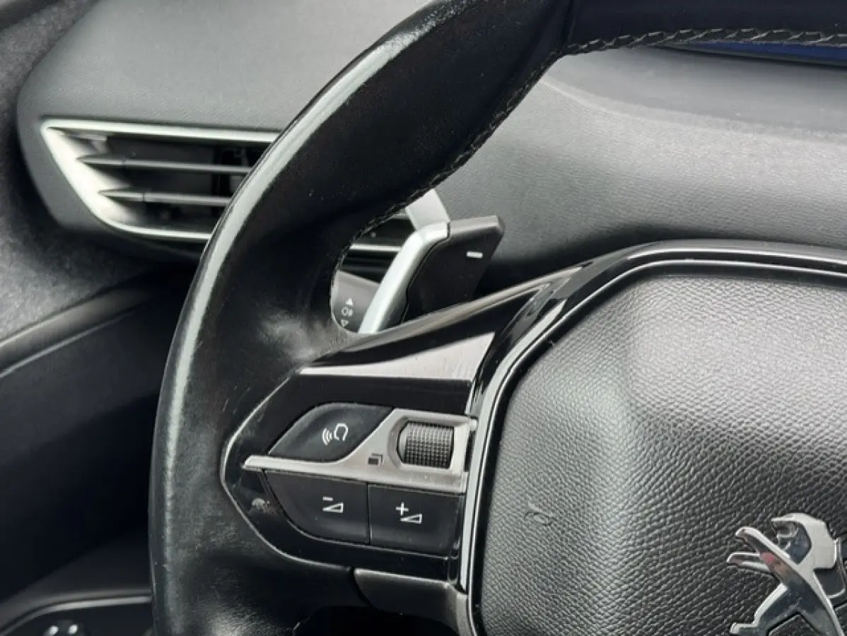 2.0 HDI Allure - 7 pers.-Trekhaak-LED-Keyless