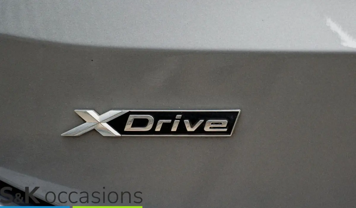 225e xDrive