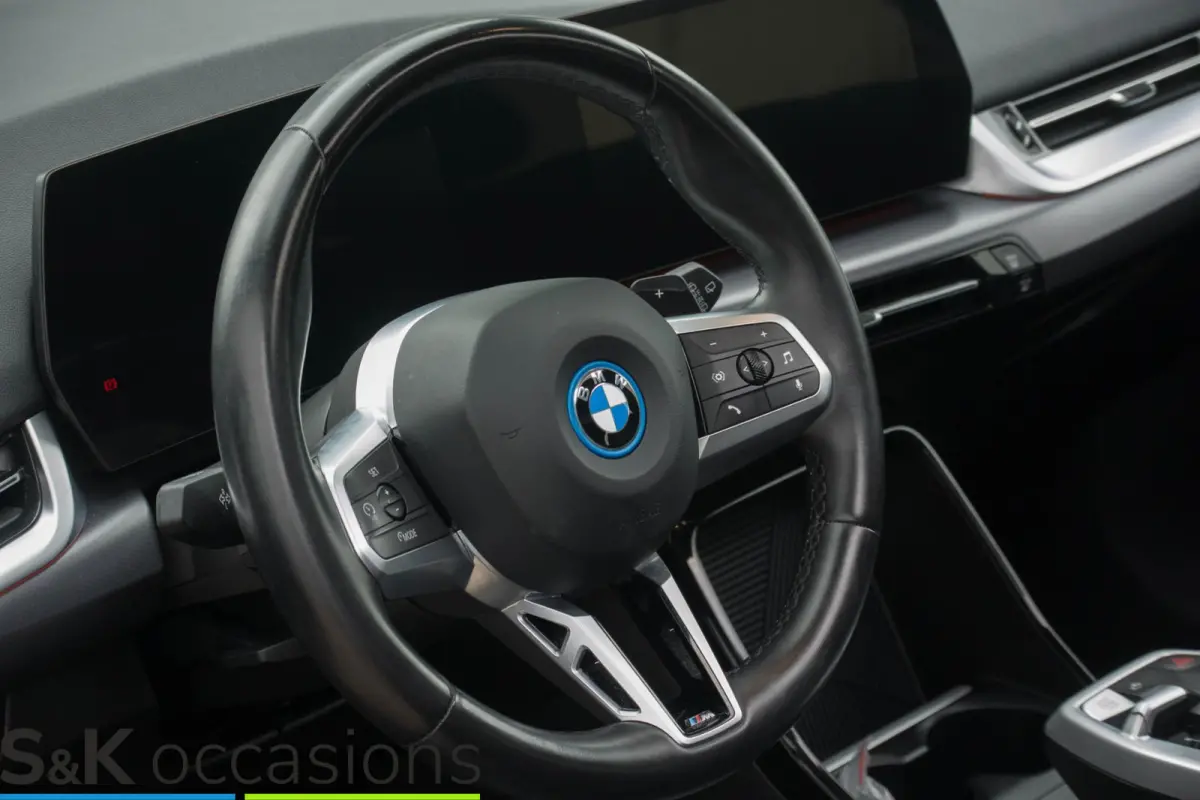 225e xDrive