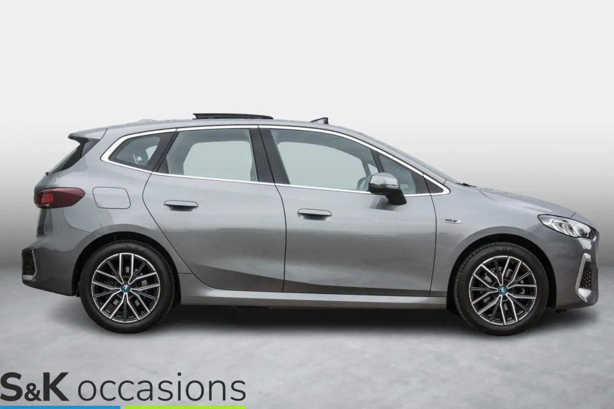225e xDrive