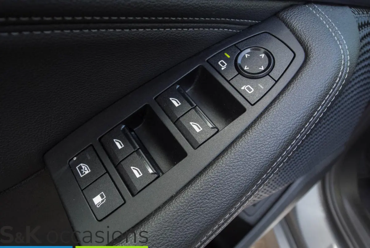 225e xDrive