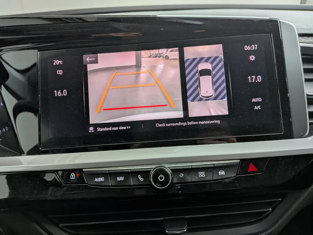 1.6 Turbo Plug-In Hybrid Ultimate | Achteruitrijcamera | Alcantara bekleding | Cruise control adaptief met Stop&Go en stuurhulp