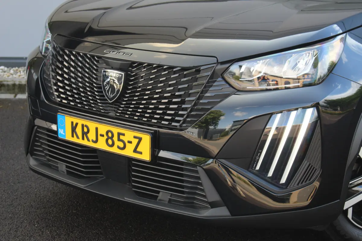 1.2 Hybrid 145 PK Style | Climate & Cruise C. | CarPlay | LED | DAB + | Climate & Cruise C. | CarPlay | LED | DAB + |