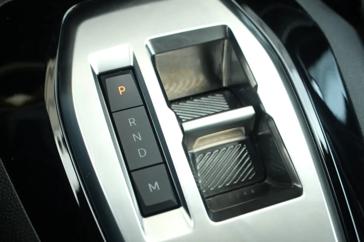 1.2 Hybrid 145 PK Style | Climate & Cruise C. | CarPlay | LED | DAB + | Climate & Cruise C. | CarPlay | LED | DAB + |