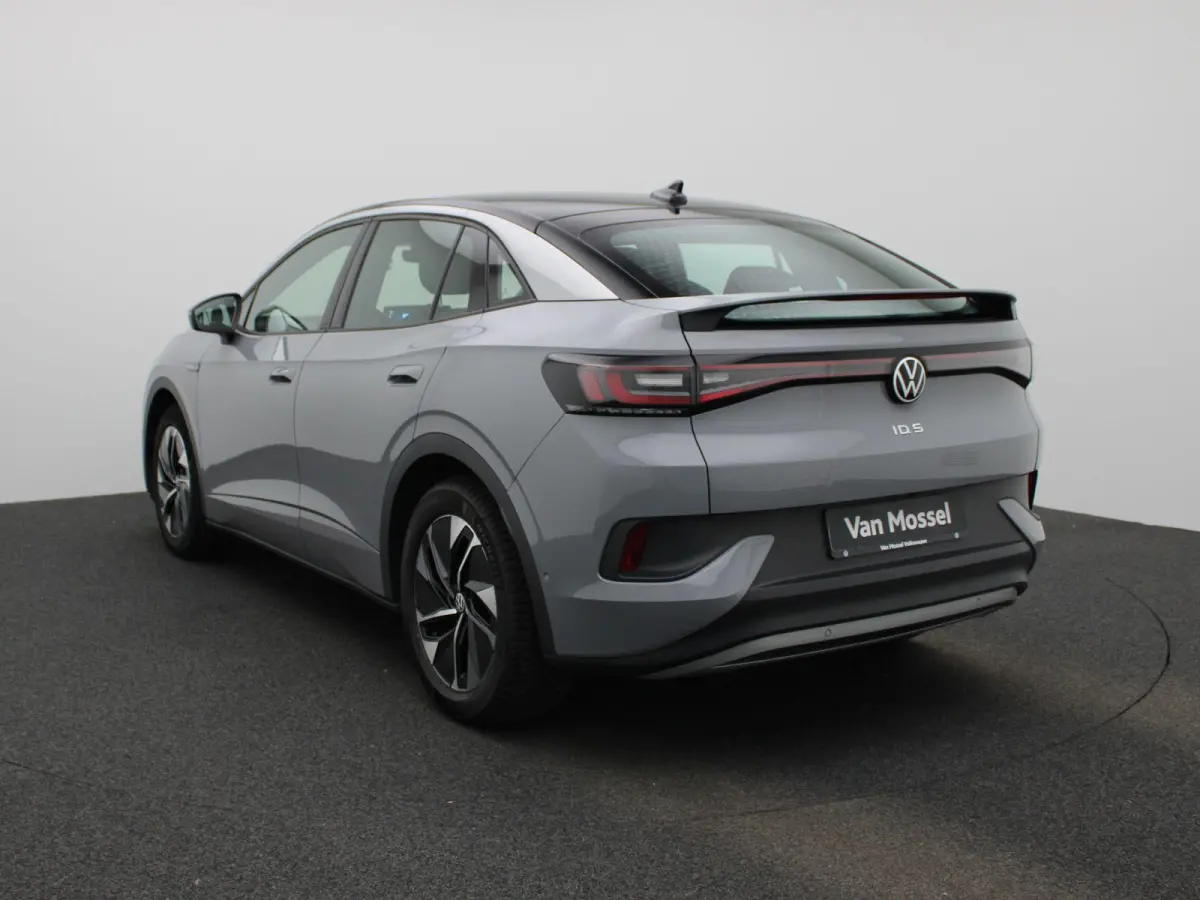 ID.5 Pro 77 kWh 204 PK| Dealeronderhouden | Navigatie | Achteruitrijcamera | Stoelverwarming | Keyless Access | Stuurwielverwarming