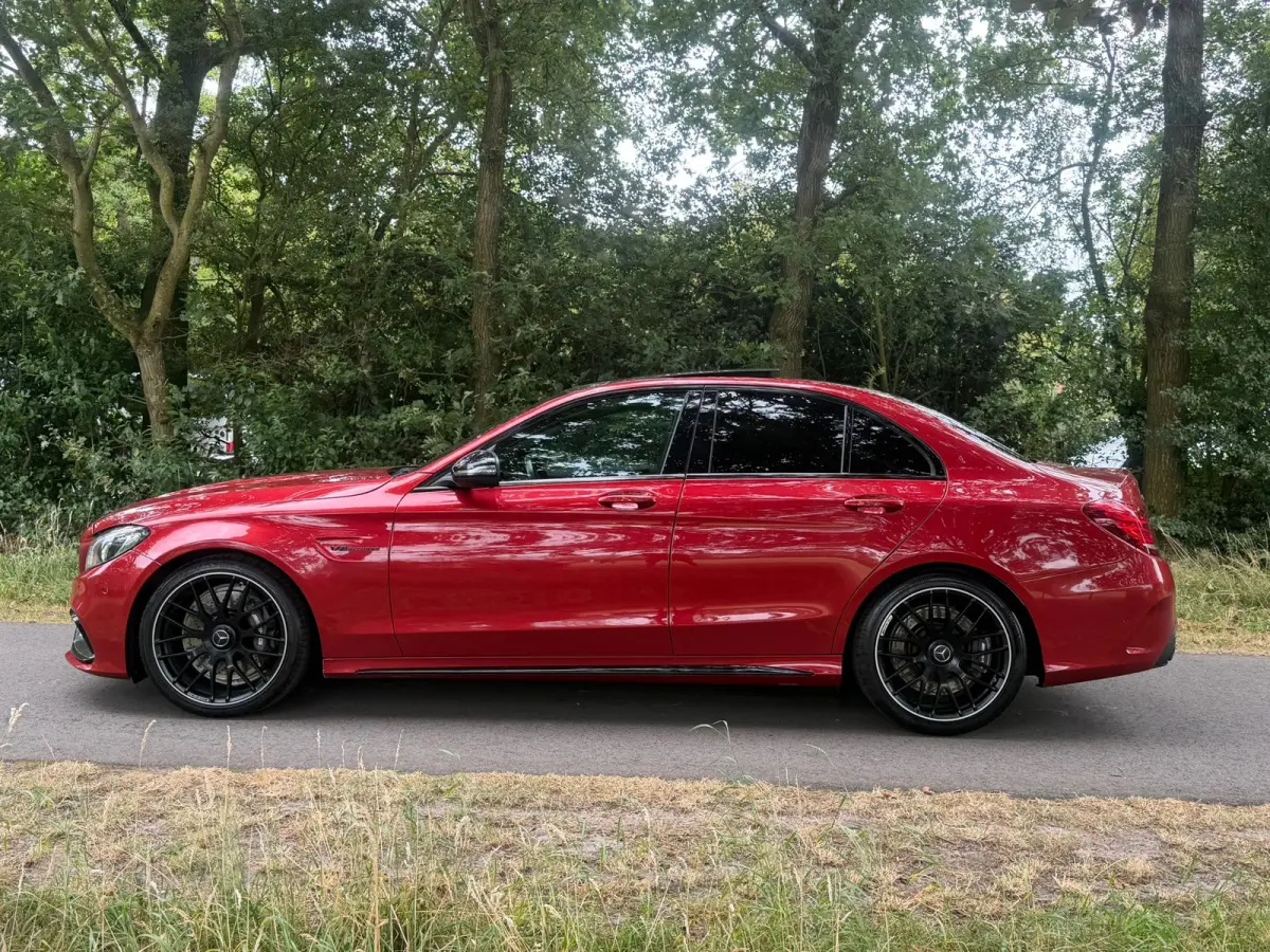 | AMG C63 / Pano / Schaalstoelen / Burmester / Sfeer verl / Carbon / Camera