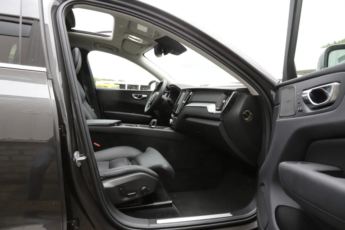 2.0 T6 Plug-in hybrid AWD Longe Range*Perfect Volvo Onderh.*Pano/Elek. Trekhaak/Leder/Stoelverw.V+A/Stuurverw./ACC/Pilot ass./360 Camera/Memorie/BLIS/Parkeersens.V+A/20 inch LM*