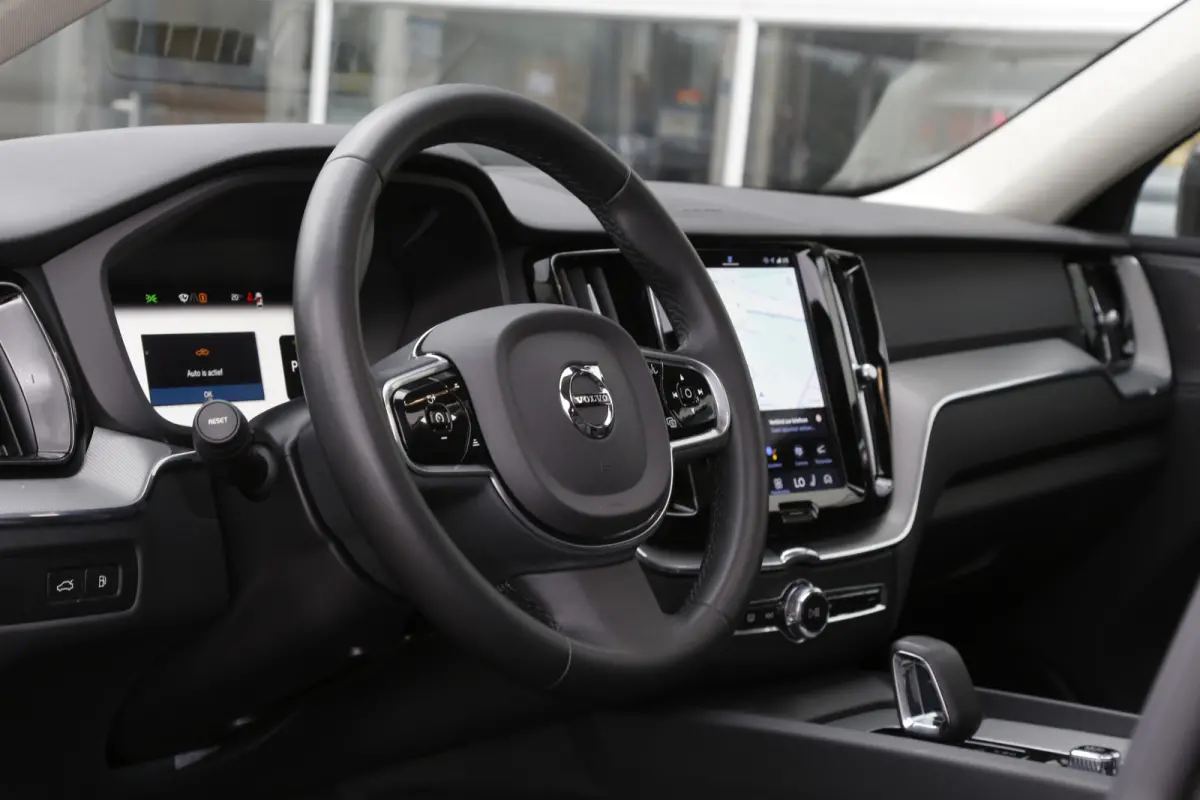 2.0 T6 Plug-in hybrid AWD Longe Range*Perfect Volvo Onderh.*Pano/Elek. Trekhaak/Leder/Stoelverw.V+A/Stuurverw./ACC/Pilot ass./360 Camera/Memorie/BLIS/Parkeersens.V+A/20 inch LM*