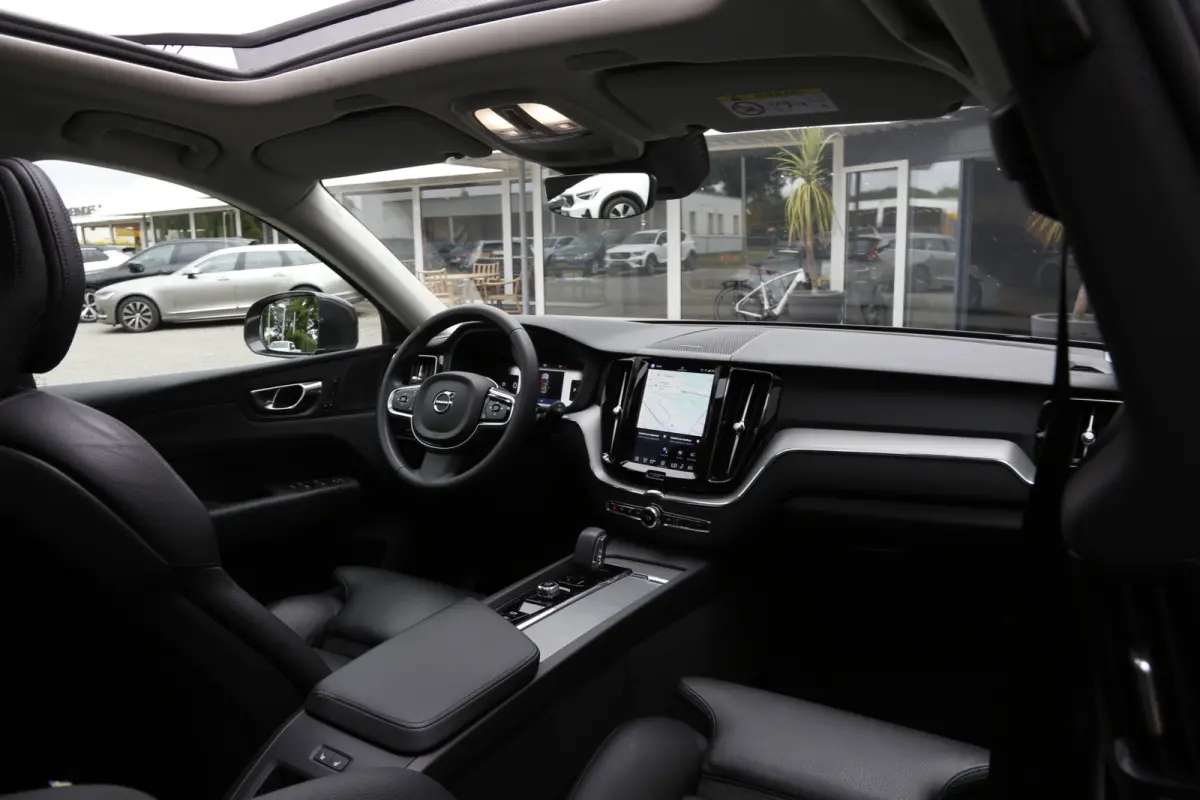 2.0 T6 Plug-in hybrid AWD Longe Range*Perfect Volvo Onderh.*Pano/Elek. Trekhaak/Leder/Stoelverw.V+A/Stuurverw./ACC/Pilot ass./360 Camera/Memorie/BLIS/Parkeersens.V+A/20 inch LM*