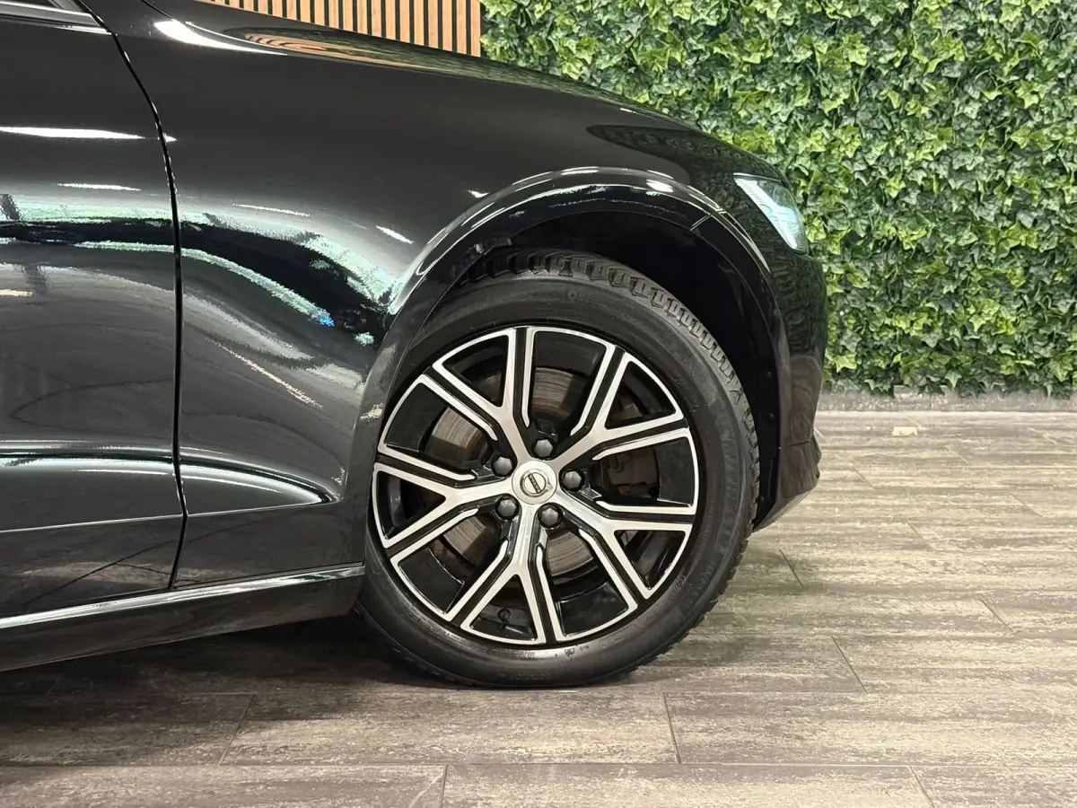 B3 Essential Edition | All Season Banden | Cruise Control | Google Infotainment | Parkeersensoren achter | Climate Control L+R | Regensensor | 17 Inch | DAB Radio | Apple Carplay/Android Aut