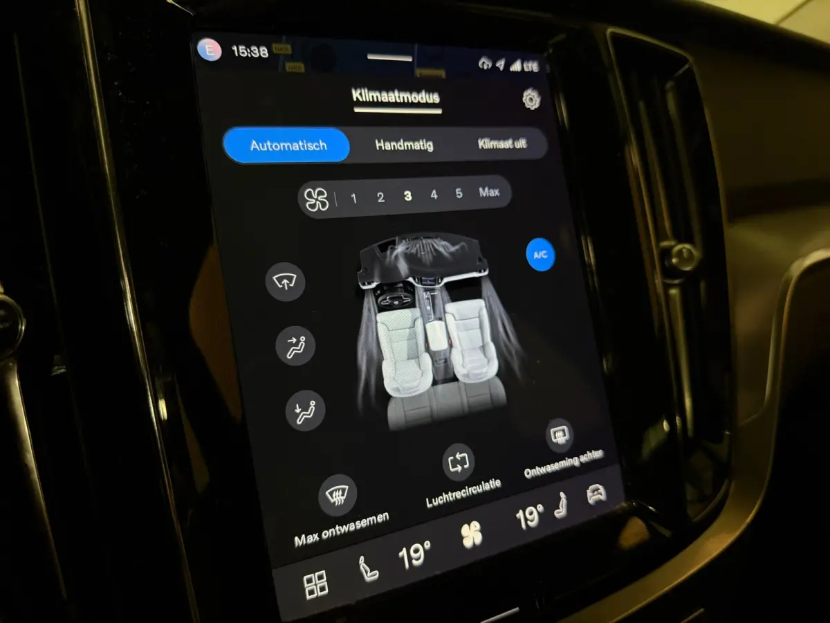 B3 Essential Edition | All Season Banden | Cruise Control | Google Infotainment | Parkeersensoren achter | Climate Control L+R | Regensensor | 17 Inch | DAB Radio | Apple Carplay/Android Aut