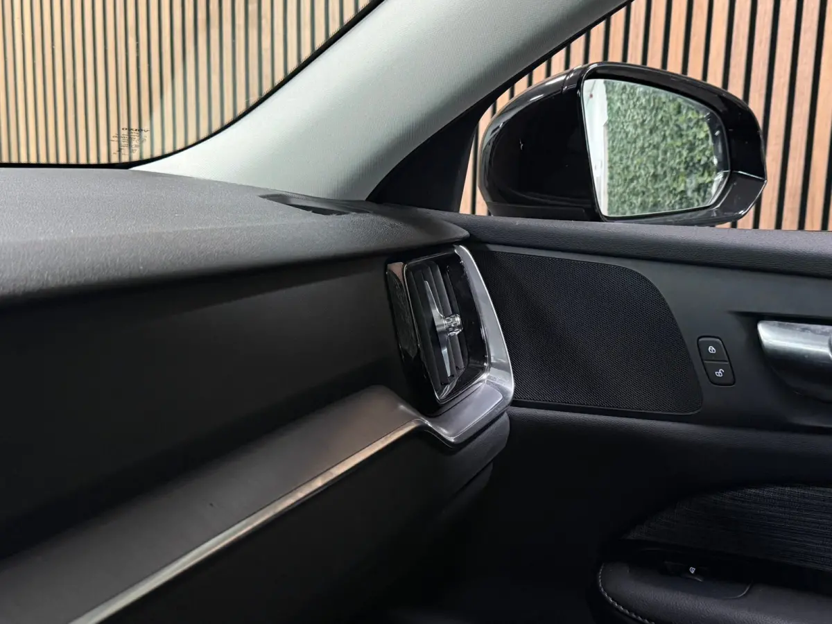 B3 Essential Edition | All Season Banden | Cruise Control | Google Infotainment | Parkeersensoren achter | Climate Control L+R | Regensensor | 17 Inch | DAB Radio | Apple Carplay/Android Aut