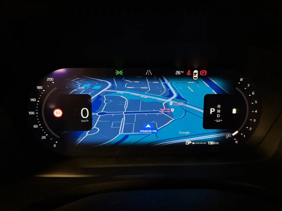 B3 Essential Edition | All Season Banden | Cruise Control | Google Infotainment | Parkeersensoren achter | Climate Control L+R | Regensensor | 17 Inch | DAB Radio | Apple Carplay/Android Aut