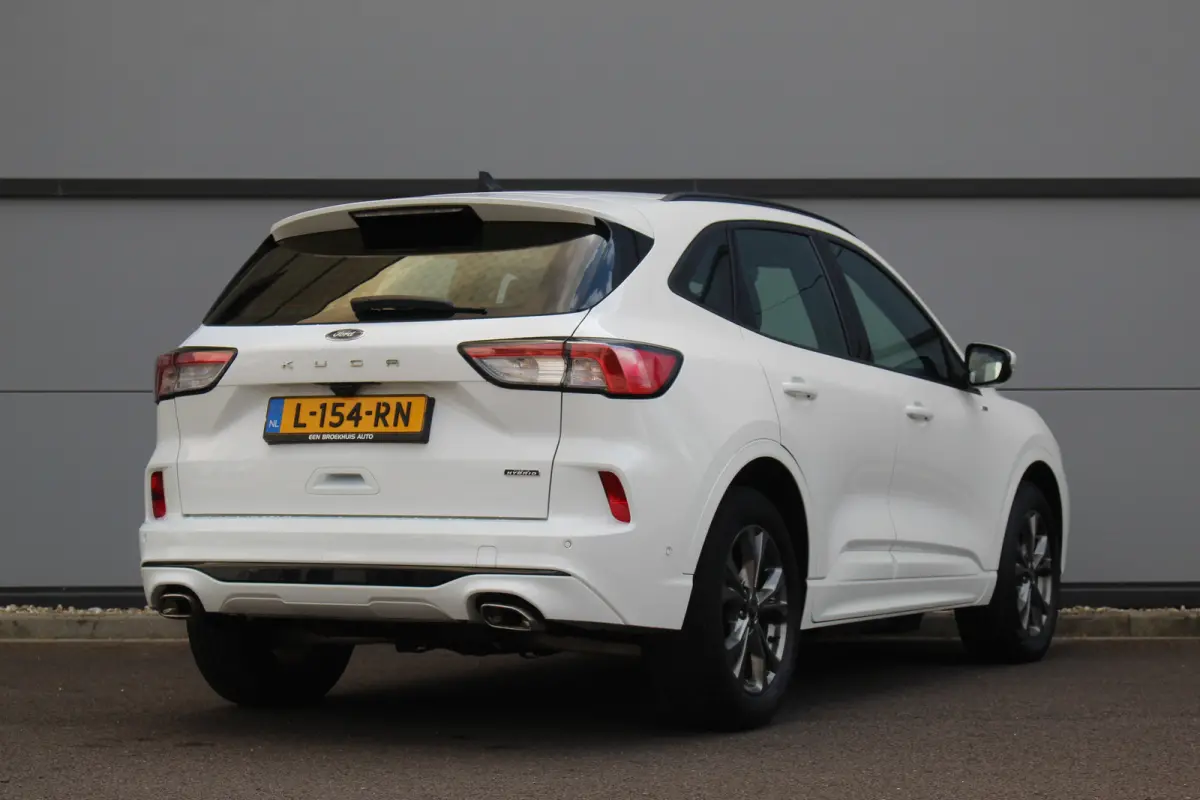 2.5 PHEV ST-Line | 360 Camera | Adap. Cruise C. | Winter Pakket | Keyless | LED | CarPlay | BLIS | Climate C. | PDC V&A | 360 Camera | Adap. Cruise C. | Winter Pakket | Keyless | LED | CarPl