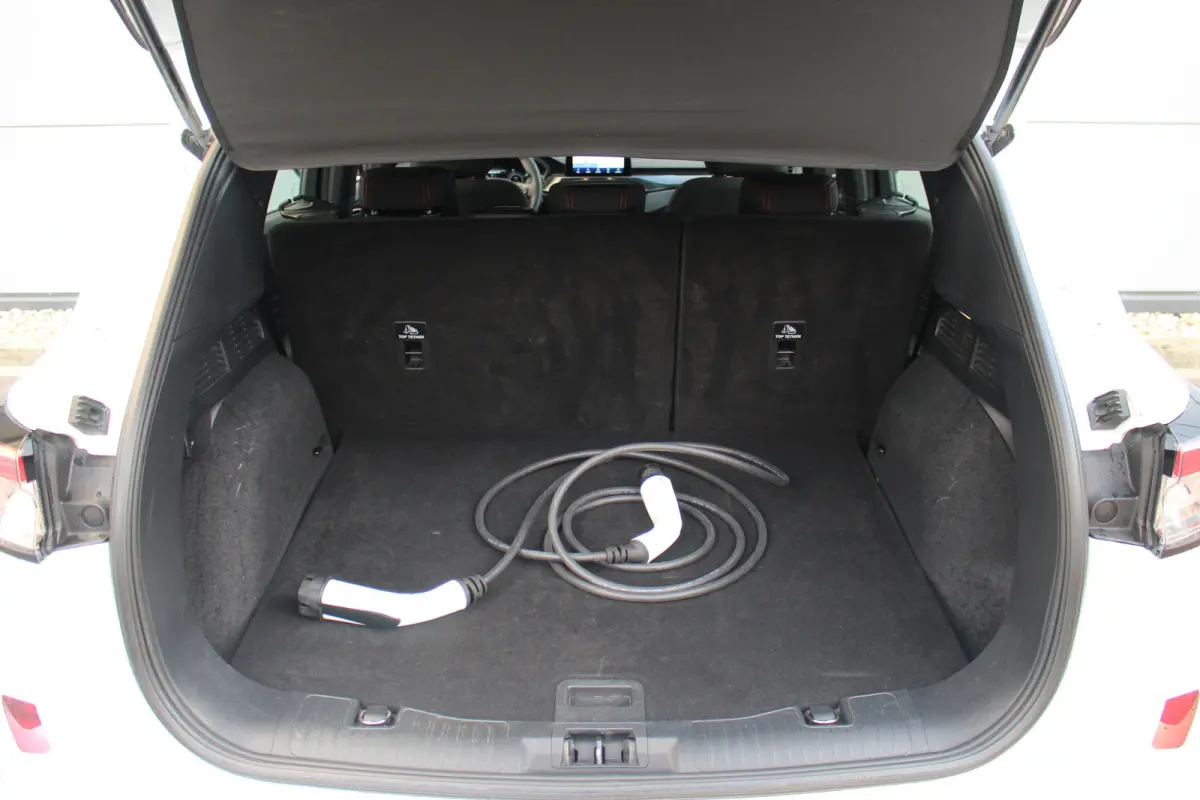 2.5 PHEV ST-Line | 360 Camera | Adap. Cruise C. | Winter Pakket | Keyless | LED | CarPlay | BLIS | Climate C. | PDC V&A | 360 Camera | Adap. Cruise C. | Winter Pakket | Keyless | LED | CarPl
