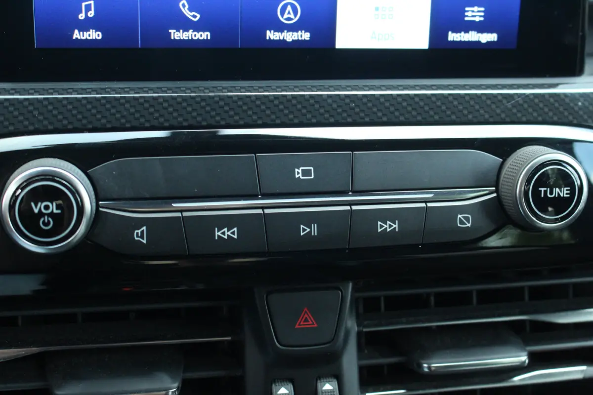 2.5 PHEV ST-Line | 360 Camera | Adap. Cruise C. | Winter Pakket | Keyless | LED | CarPlay | BLIS | Climate C. | PDC V&A | 360 Camera | Adap. Cruise C. | Winter Pakket | Keyless | LED | CarPl