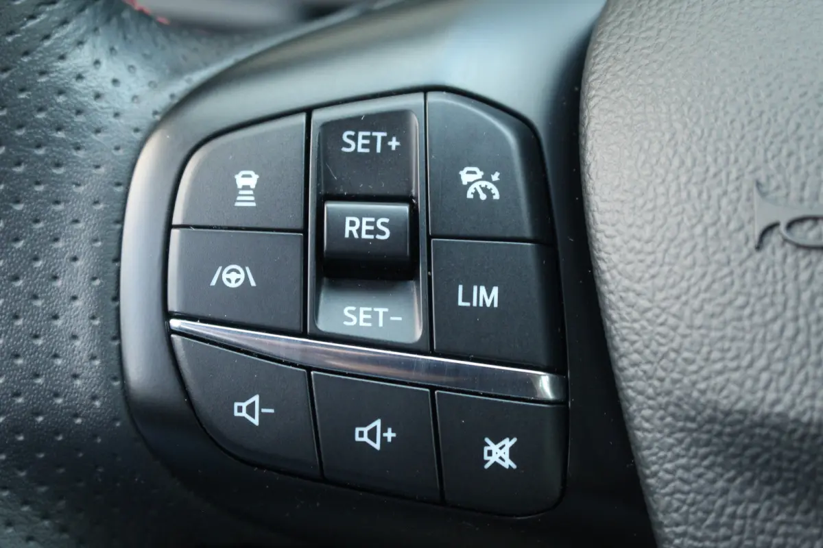 2.5 PHEV ST-Line | 360 Camera | Adap. Cruise C. | Winter Pakket | Keyless | LED | CarPlay | BLIS | Climate C. | PDC V&A | 360 Camera | Adap. Cruise C. | Winter Pakket | Keyless | LED | CarPl