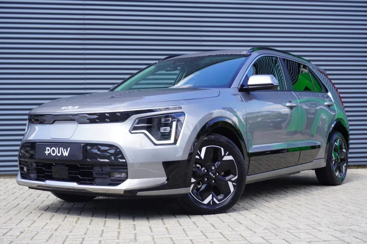 204pk Edition Advanced 64.8 kWh | Stoel / Stuurverwarming | Camera | Dashcam | Adaptive cruise