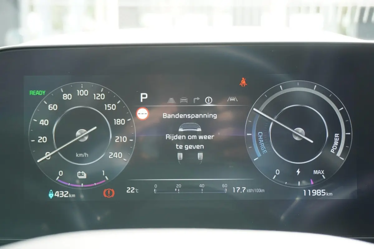 204pk Edition Advanced 64.8 kWh | Stoel / Stuurverwarming | Camera | Dashcam | Adaptive cruise