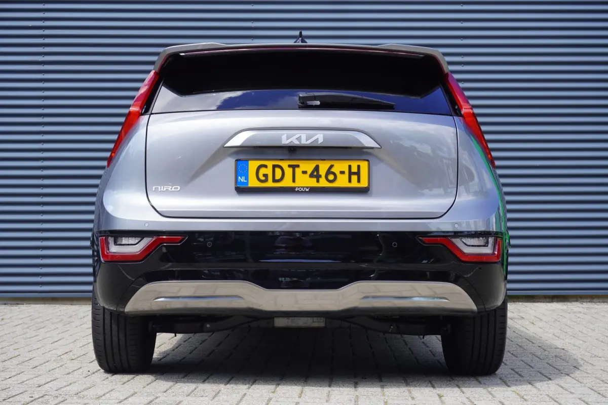 204pk Edition Advanced 64.8 kWh | Stoel / Stuurverwarming | Camera | Dashcam | Adaptive cruise
