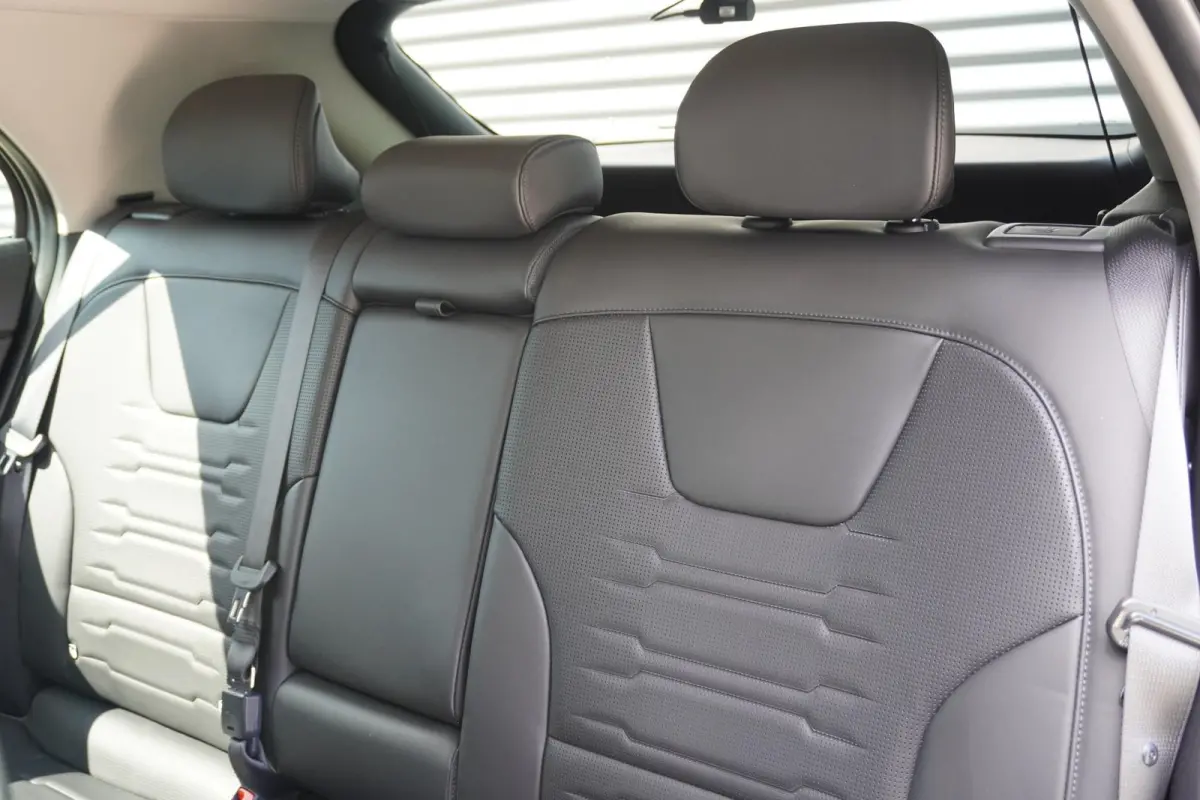 204pk Edition Advanced 64.8 kWh | Stoel / Stuurverwarming | Camera | Dashcam | Adaptive cruise