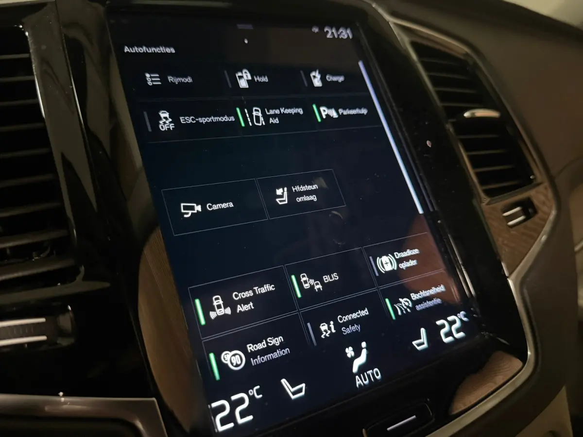 T8 AWD Recharge Inscription | Trekhaak | Stoelventilatie | Harman Kardon | Adpatieve Cruise Control | Stoel en stuurwielverwarming | Stoelmassage | Full LED meesturende koplampen | Schuifdak
